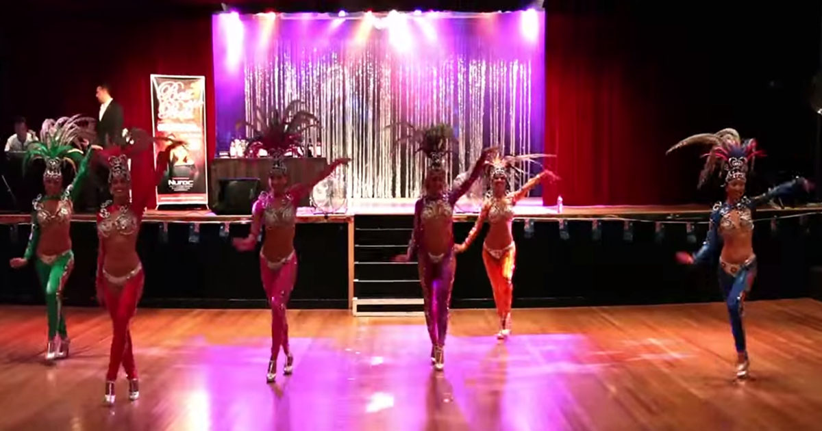 Latin dance videos - Brazilian samba team