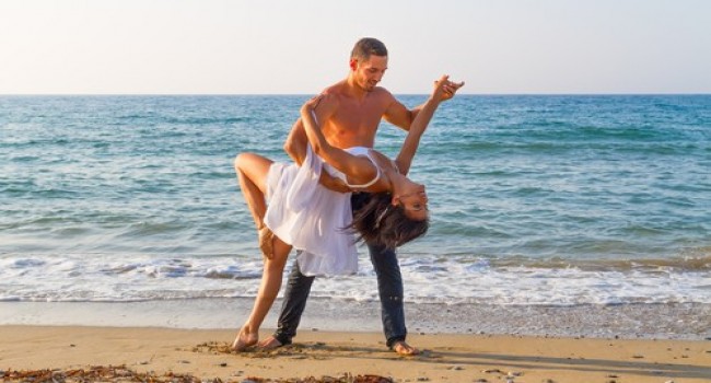 dance lessons in san diego -dancing on the beach